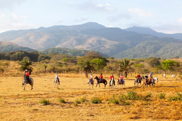 HACIENDA GUACHIPELIN TOUR